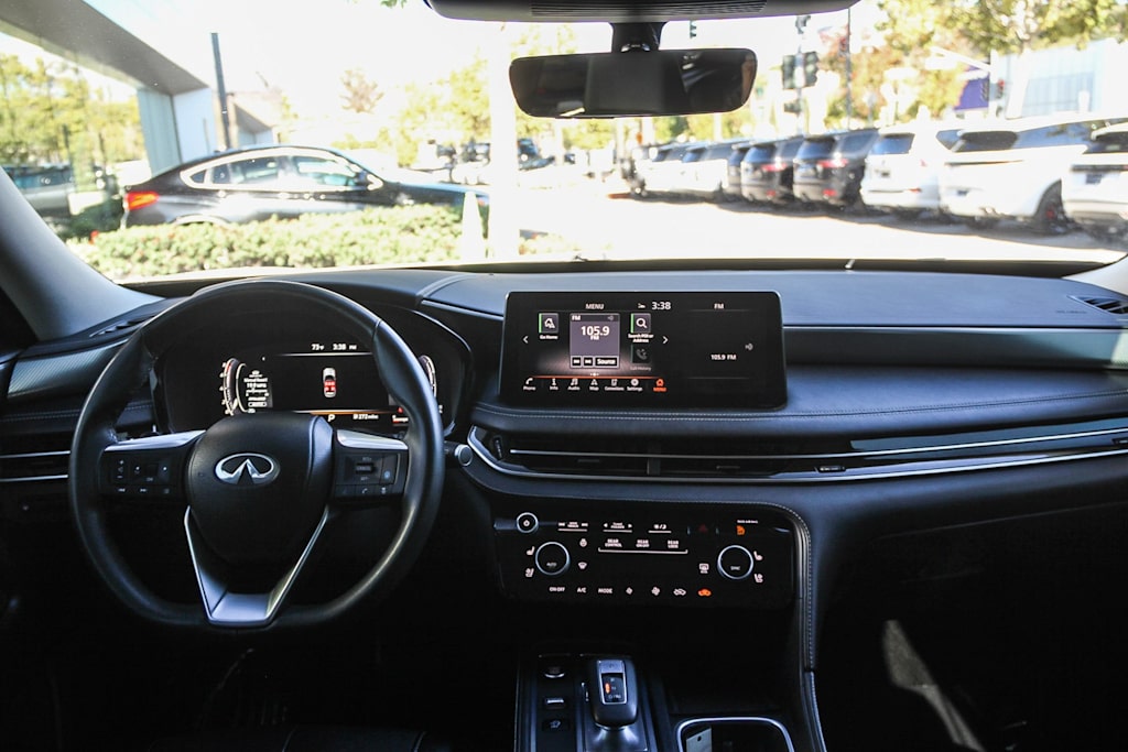 Thumbnail: 2023 INFINITI QX60 - 2