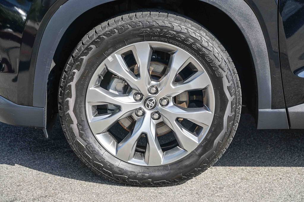 Thumbnail: 2024 Toyota Grand Highlander - 17