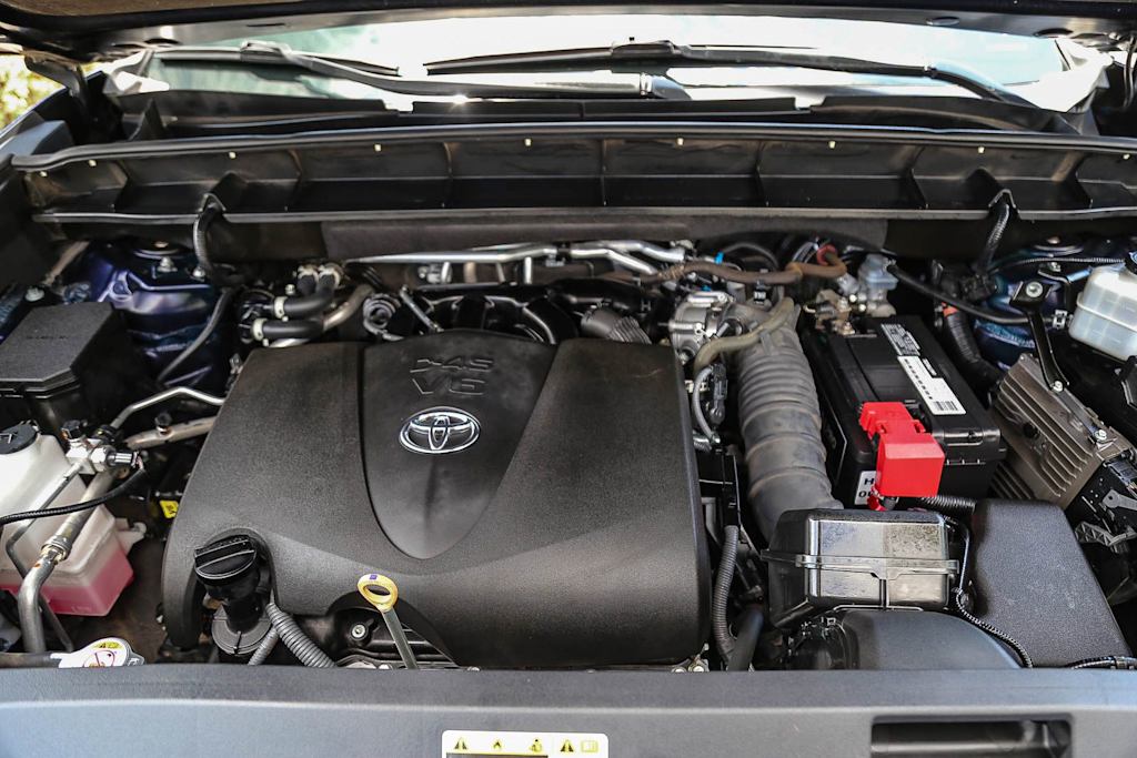 Thumbnail: 2022 Toyota Highlander - 7