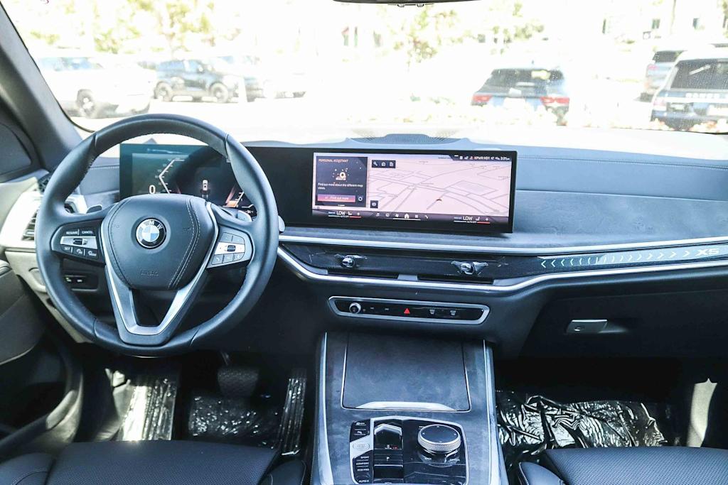 Thumbnail: 2026 BMW X5 - 2