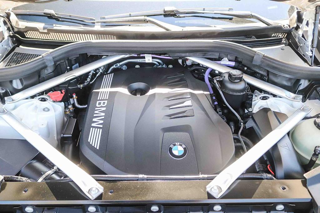 Thumbnail: 2026 BMW X5 - 8