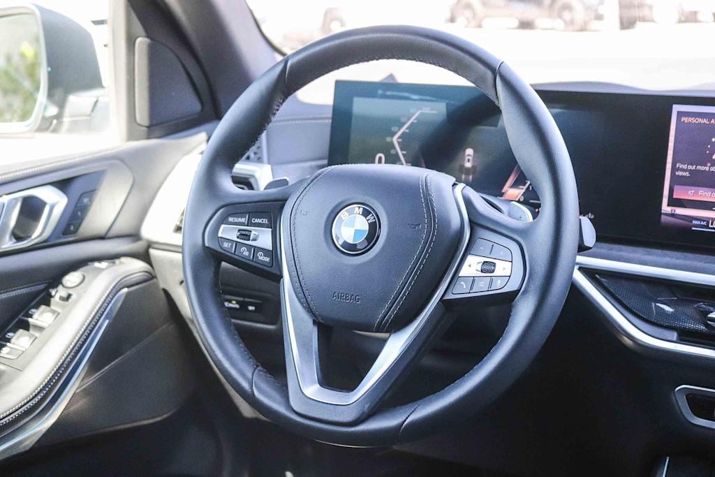 Thumbnail: 2026 BMW X5 - 9