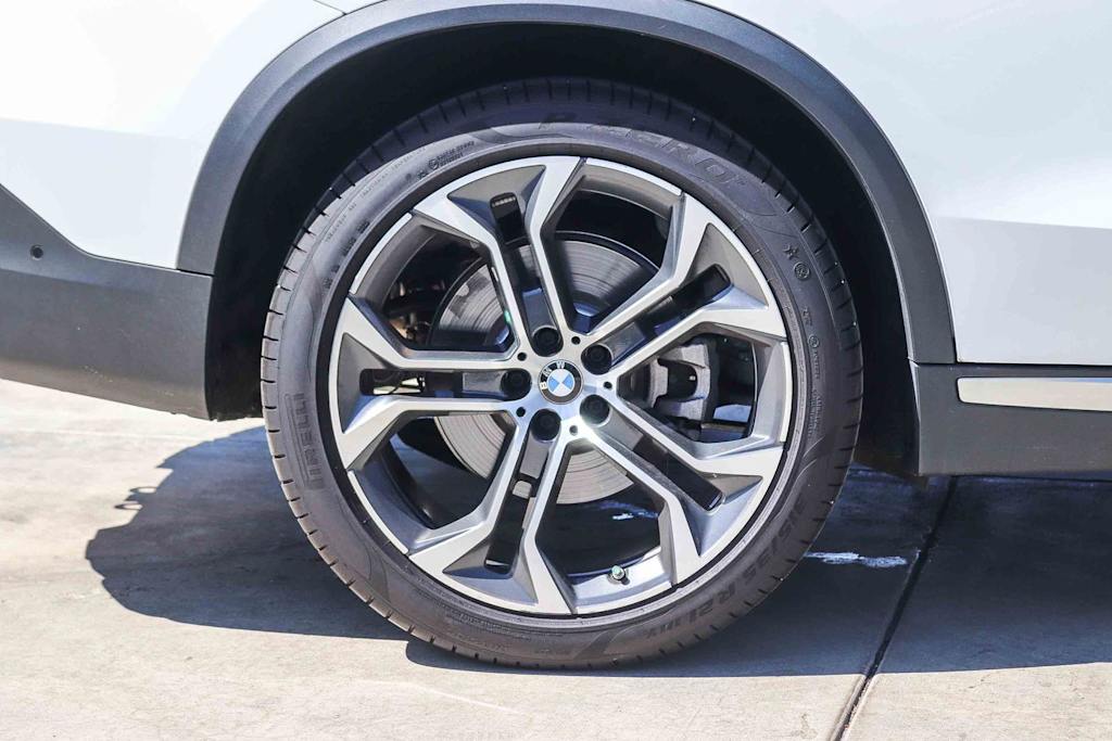 Thumbnail: 2026 BMW X5 - 7