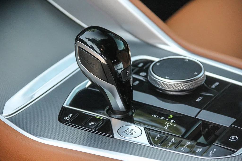 Thumbnail: 2022 BMW X6 - 20