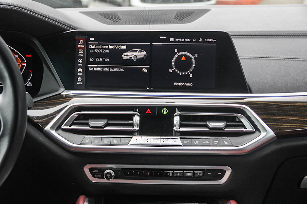 Thumbnail: 2021 BMW X6 - 12