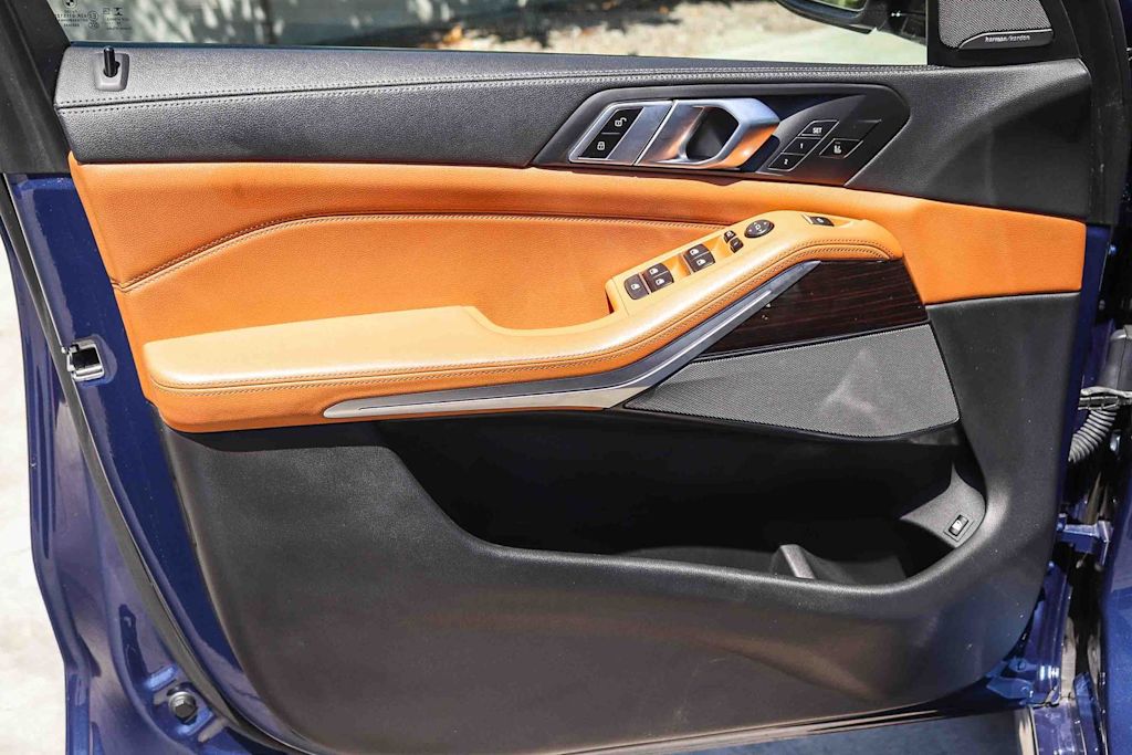 Thumbnail: 2021 BMW X5 - 24