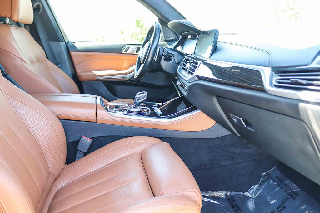 Thumbnail: 2021 BMW X5 - 10