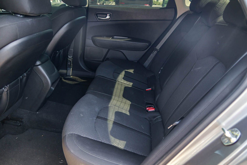 Thumbnail: 2018 Kia Optima - 11