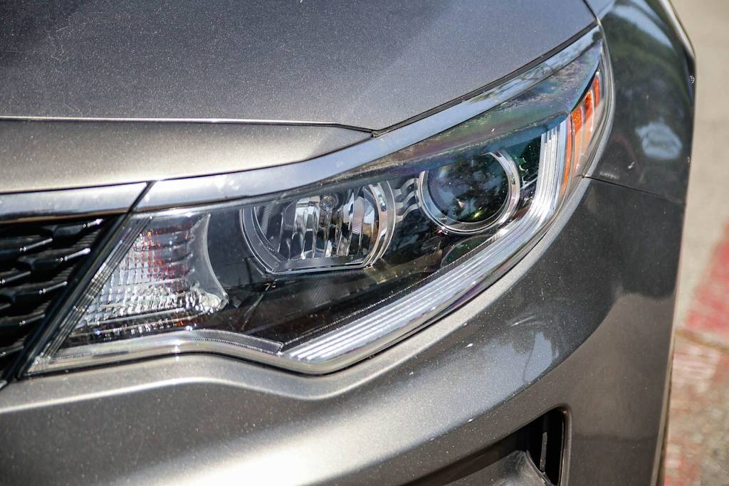 Thumbnail: 2018 Kia Optima - 21