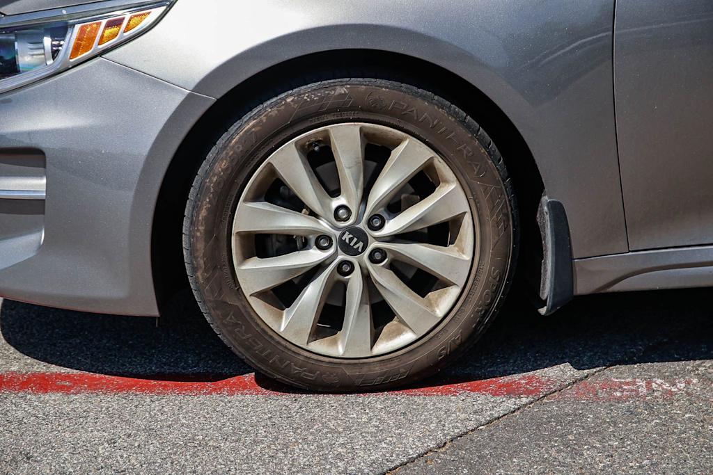 Thumbnail: 2018 Kia Optima - 20