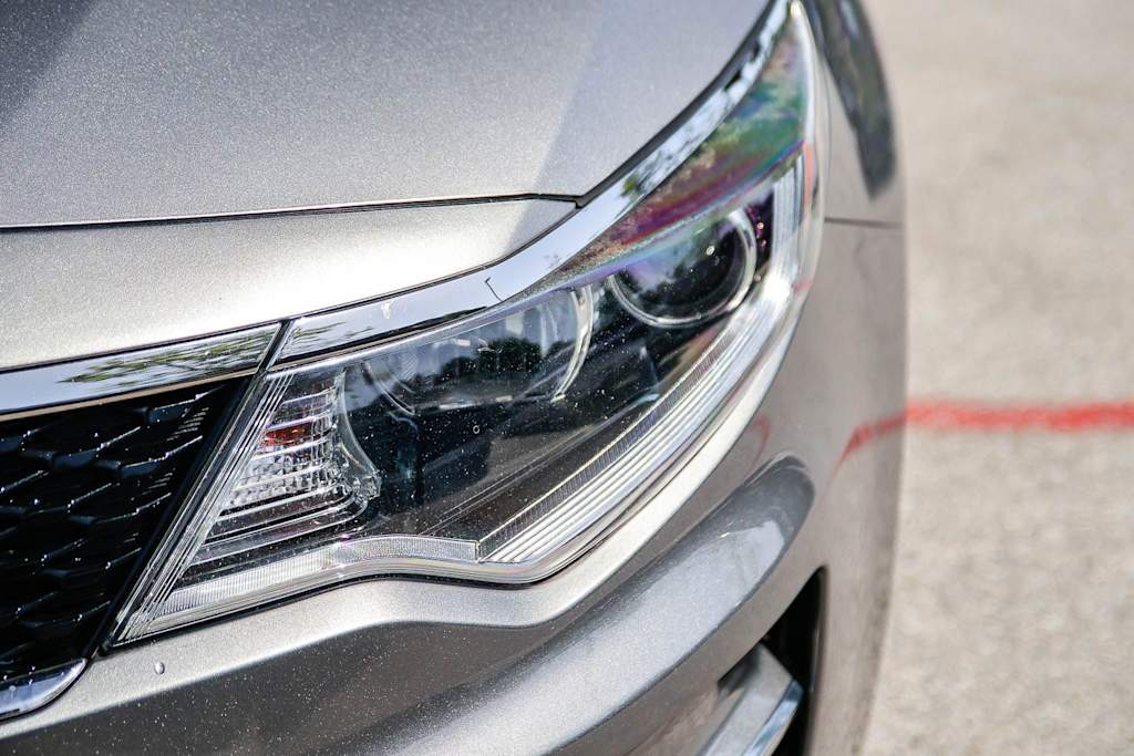 Thumbnail: 2018 Kia Optima - 21