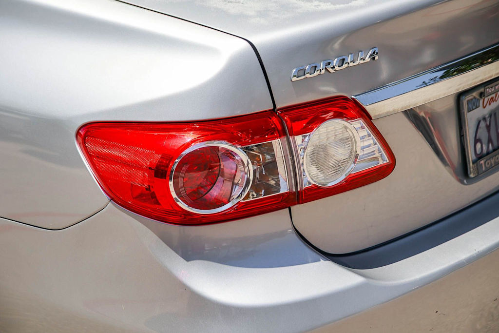 Thumbnail: 2013 Toyota Corolla - 19