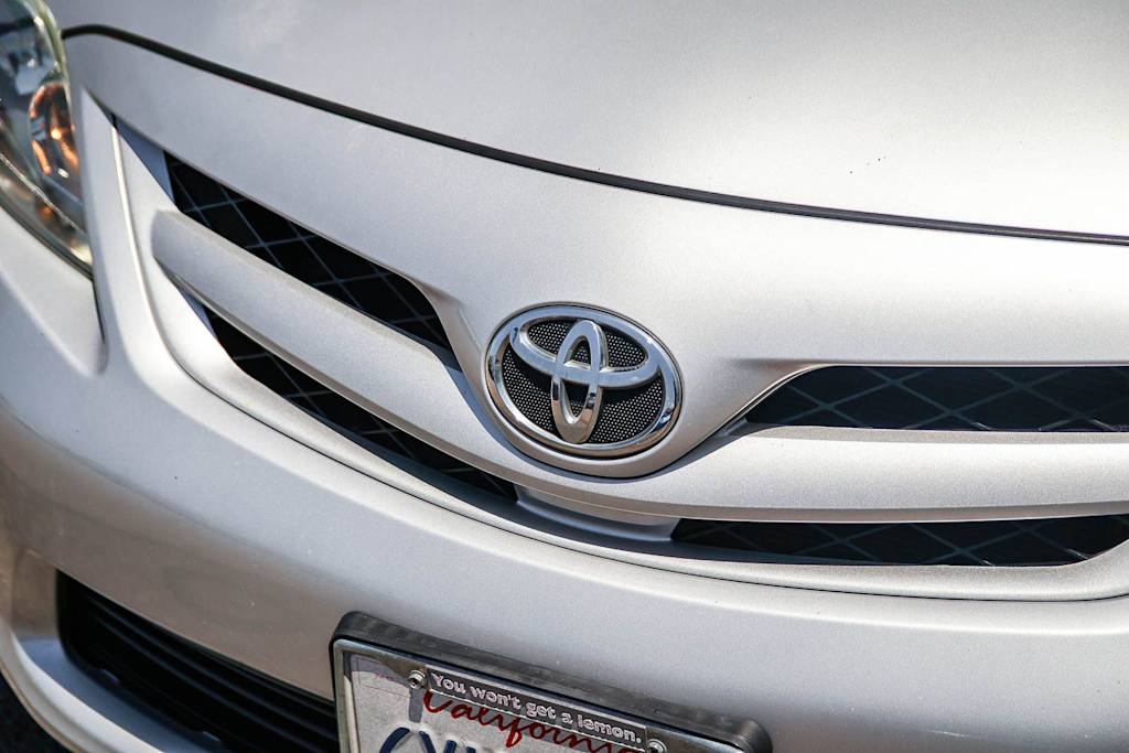 Thumbnail: 2013 Toyota Corolla - 5