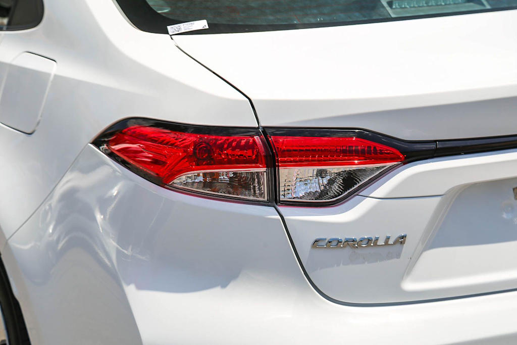 Thumbnail: 2022 Toyota Corolla - 17