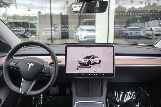 2023 Tesla Model 3 Standard Range 2
