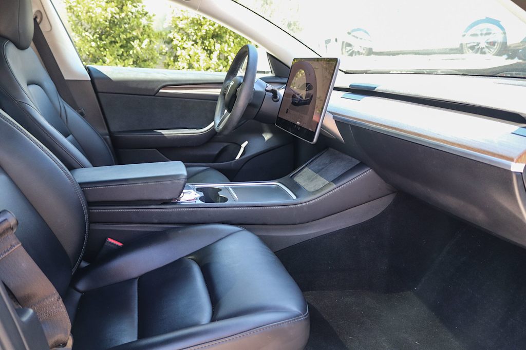 Thumbnail: 2023 Tesla Model 3 - 8