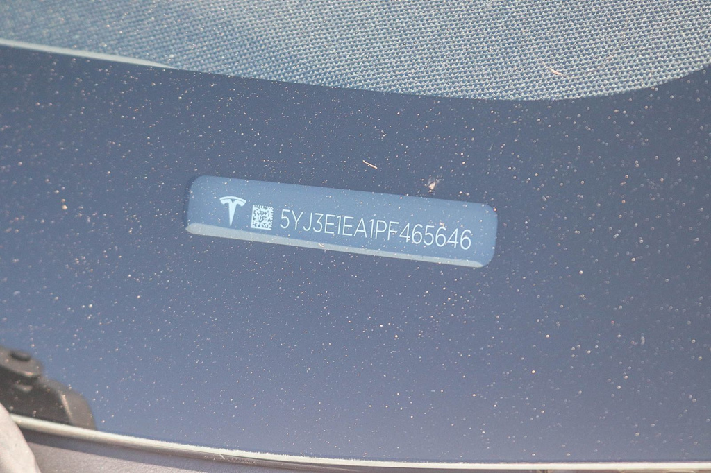 Thumbnail: 2023 Tesla Model 3 - 31