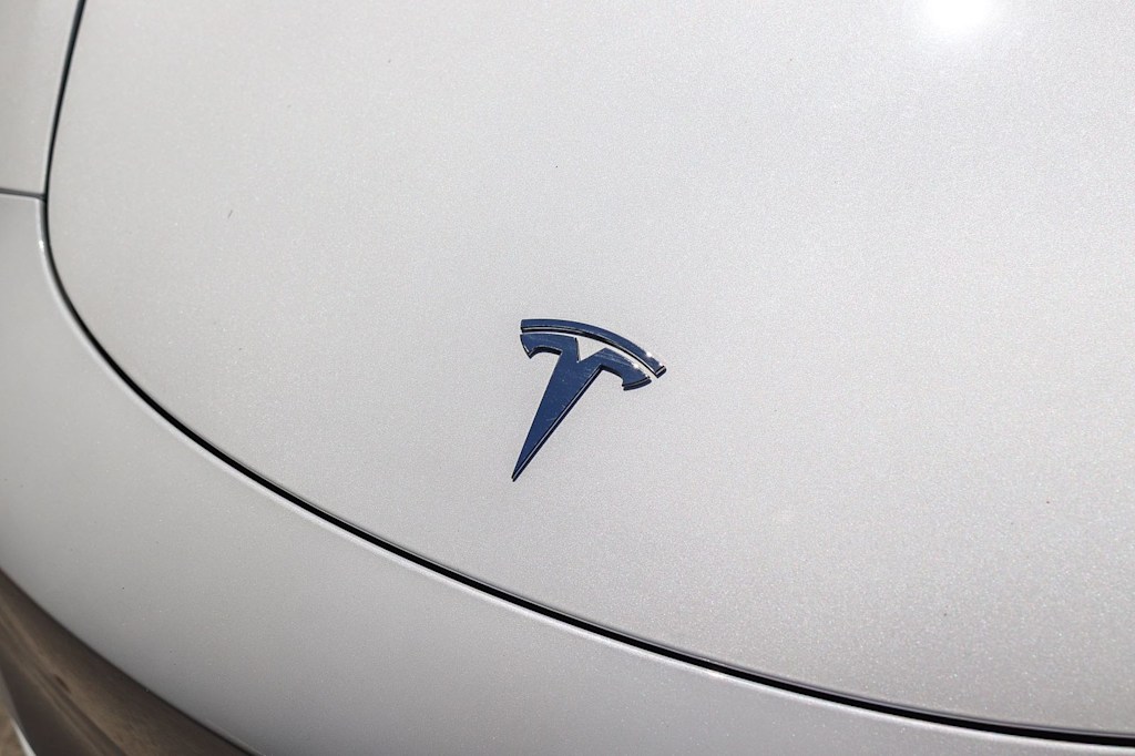 Thumbnail: 2023 Tesla Model 3 - 6
