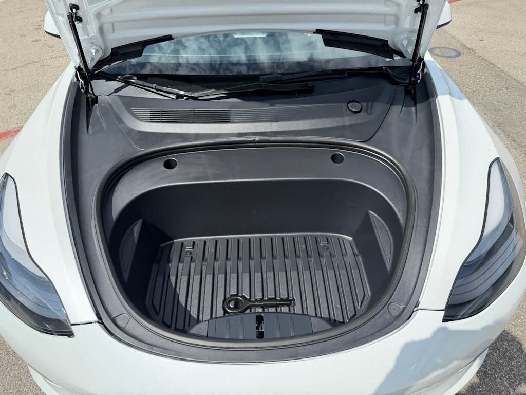 Thumbnail: 2023 Tesla Model 3 - 17
