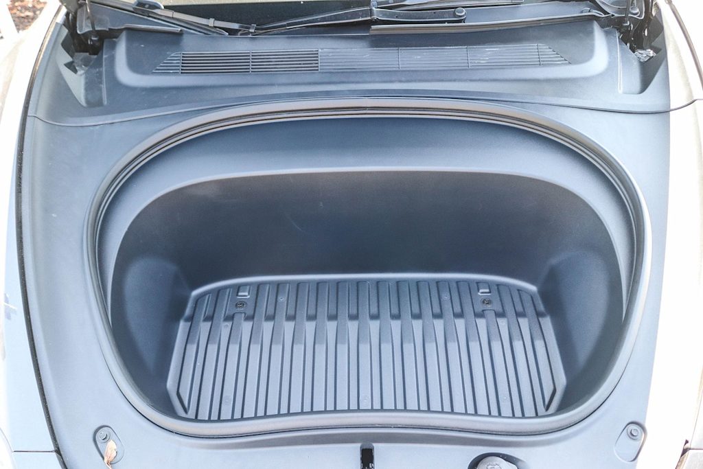 Thumbnail: 2025 Tesla Model 3 - 28