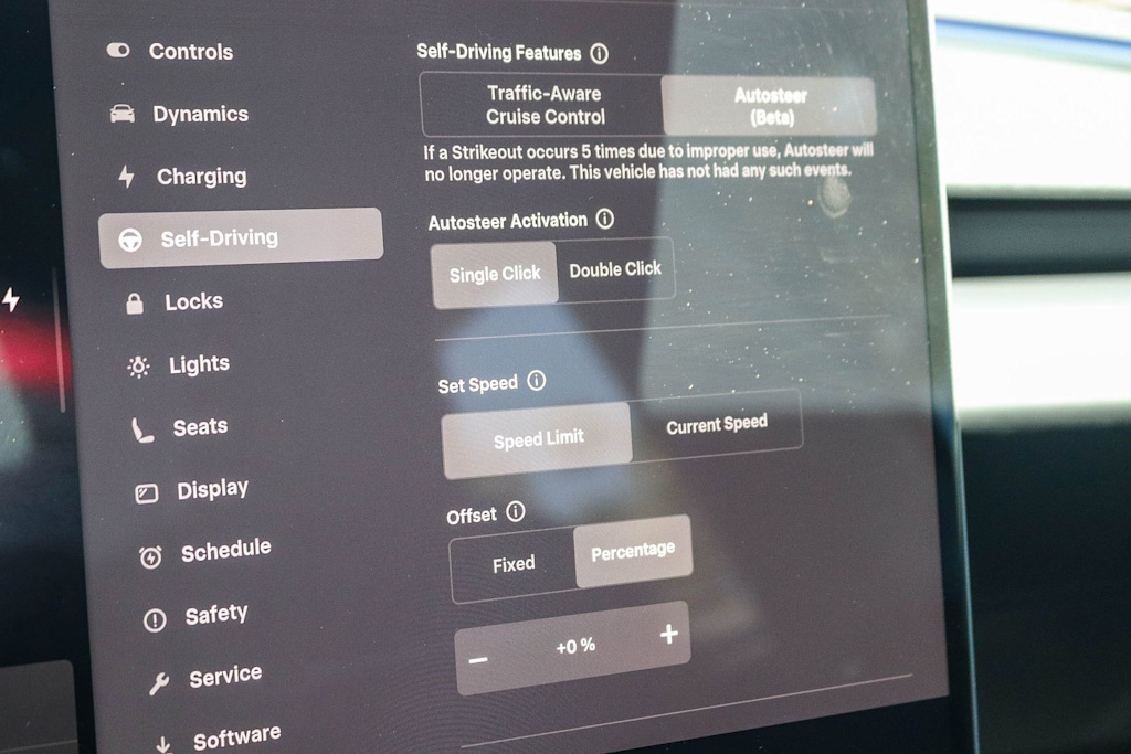 Thumbnail: 2025 Tesla Model 3 - 25
