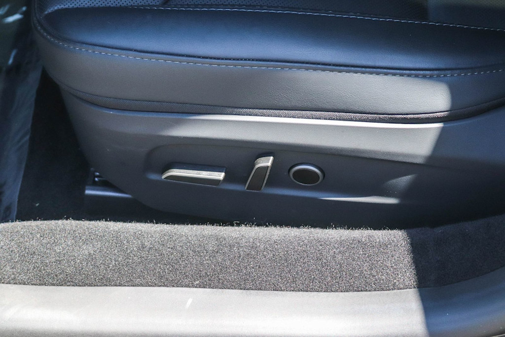 Thumbnail: 2025 Tesla Model 3 - 23