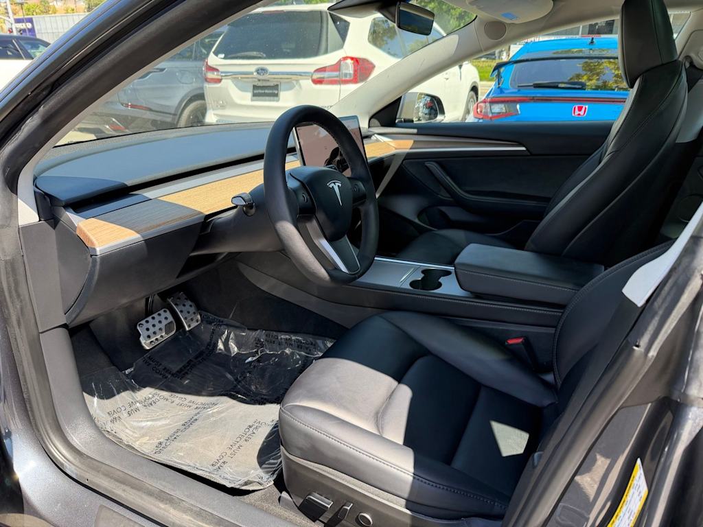 Thumbnail: 2023 Tesla Model 3 - 8