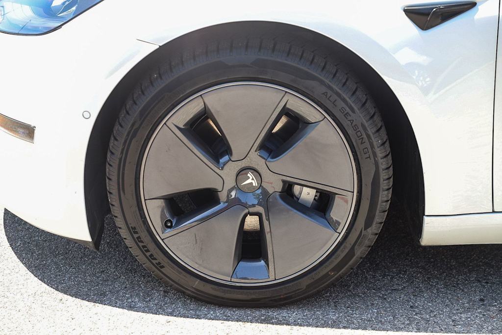 Thumbnail: 2022 Tesla Model 3 - 7
