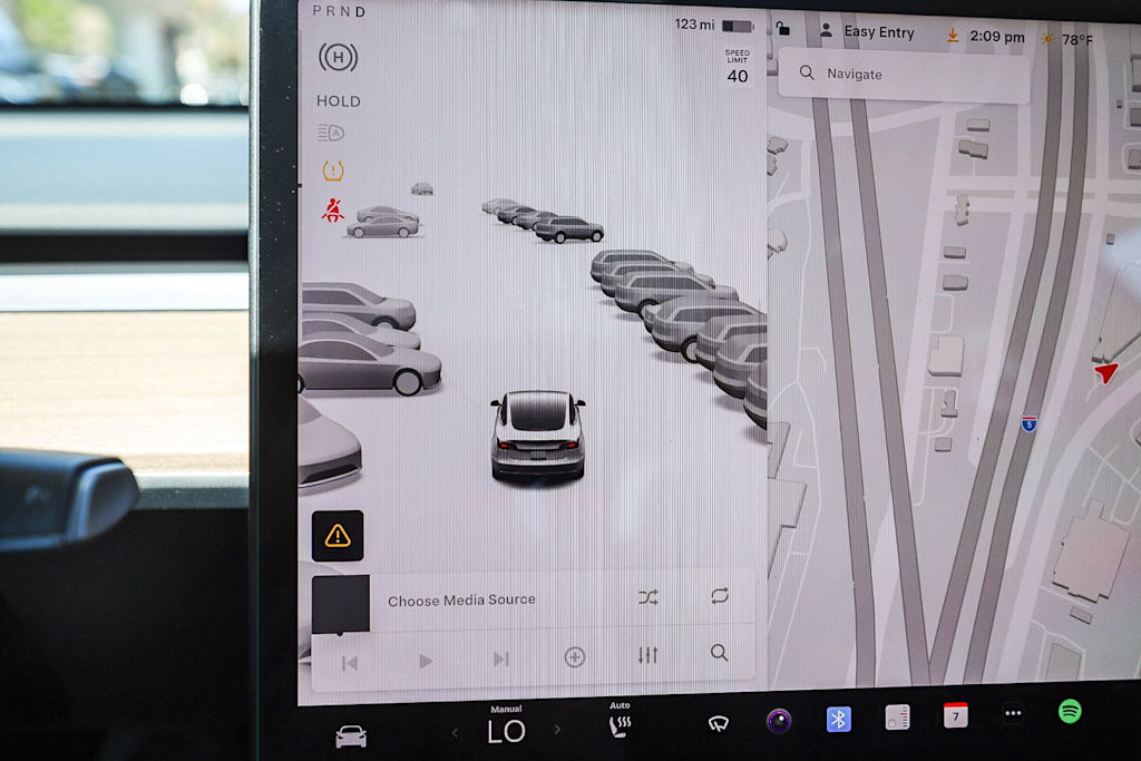 Thumbnail: 2022 Tesla Model 3 - 25