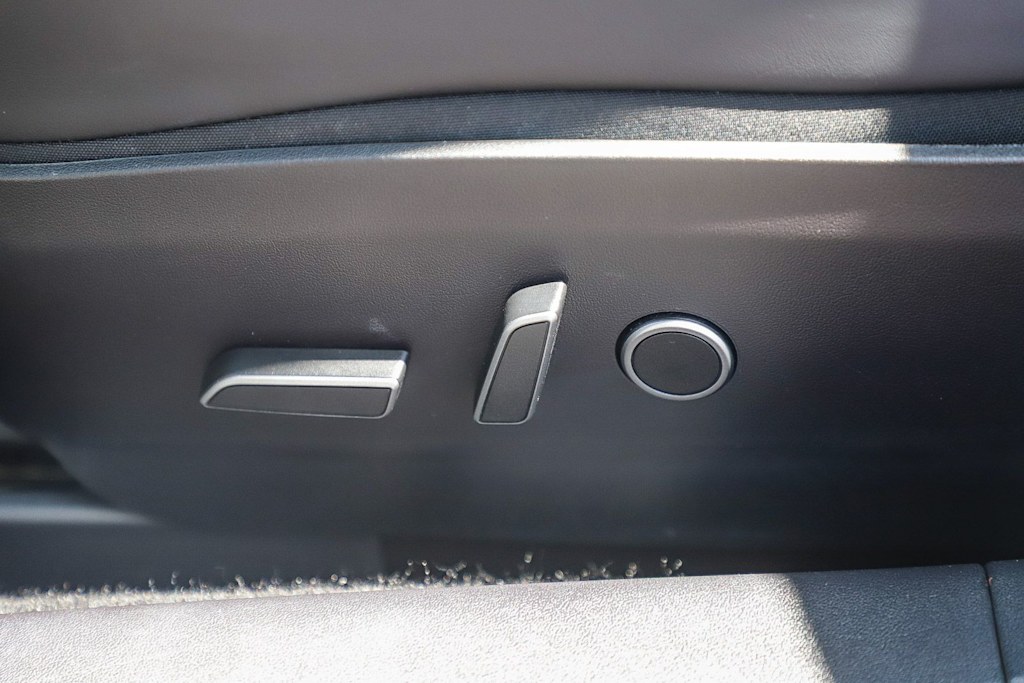 Thumbnail: 2022 Tesla Model 3 - 24