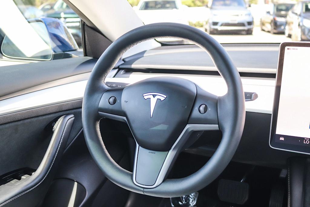 Thumbnail: 2023 Tesla Model 3 - 8