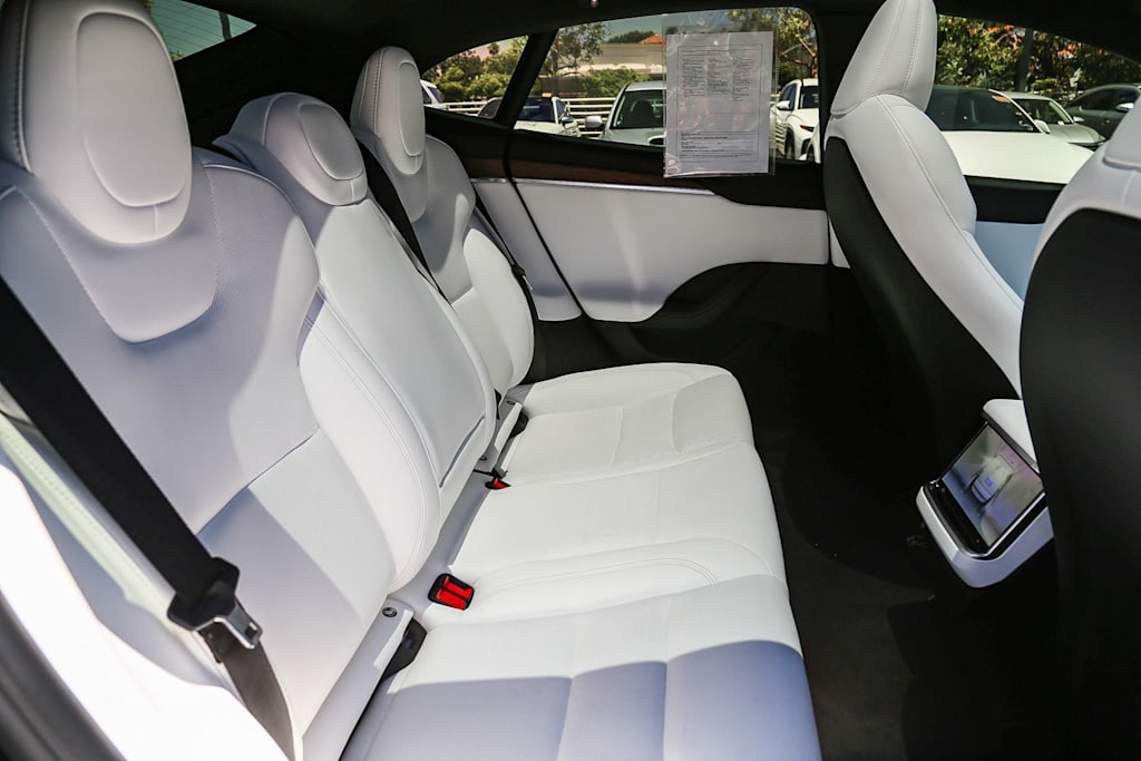 Thumbnail: 2023 Tesla Model S - 11