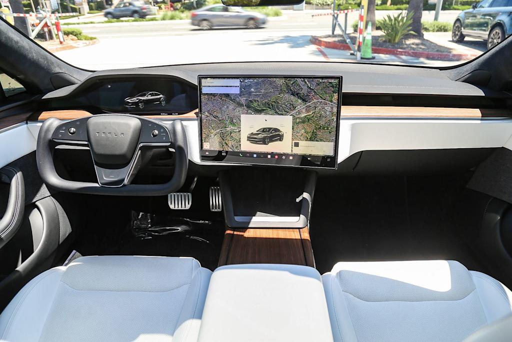 Thumbnail: 2023 Tesla Model S - 2