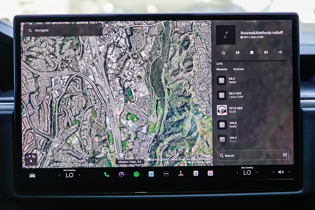 Thumbnail: 2022 Tesla Model S - 10