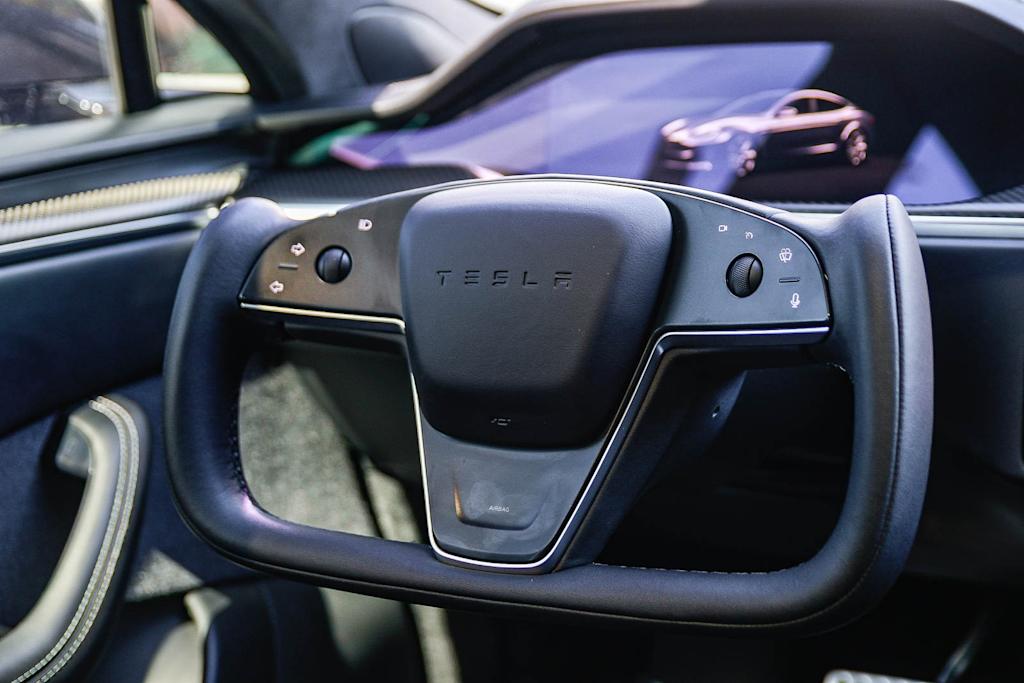 Thumbnail: 2022 Tesla Model S - 7