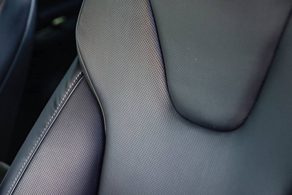 Thumbnail: 2022 Tesla Model S - 26