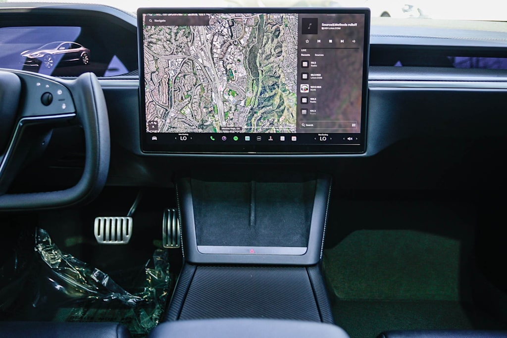 Thumbnail: 2022 Tesla Model S - 8