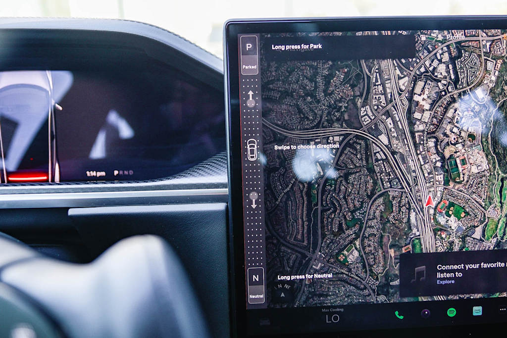 Thumbnail: 2022 Tesla Model S - 24