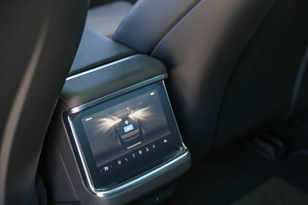 Thumbnail: 2022 Tesla Model S - 22