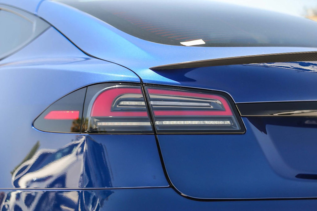 Thumbnail: 2022 Tesla Model S - 17