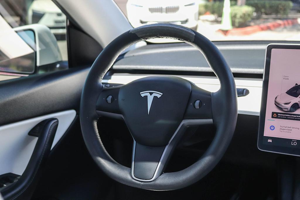 Thumbnail: 2021 Tesla Model Y - 8