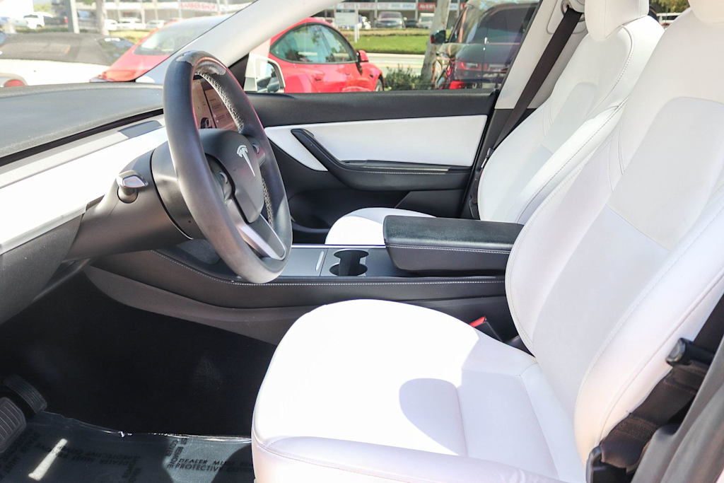 Thumbnail: 2021 Tesla Model Y - 10