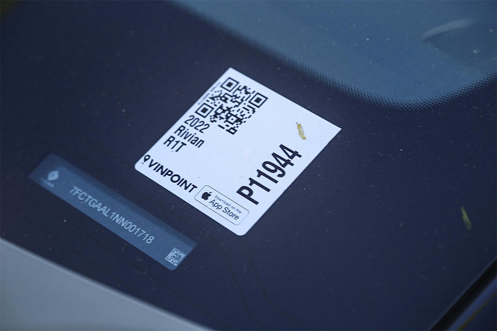 Thumbnail: 2022 Rivian R1T - 14