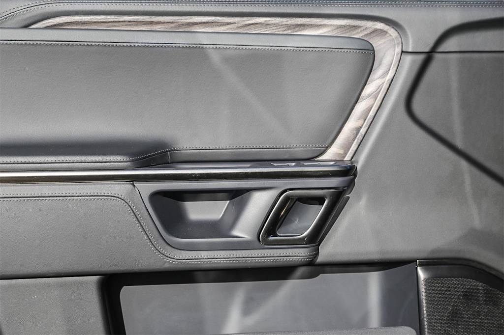 Thumbnail: 2022 Rivian R1T - 22