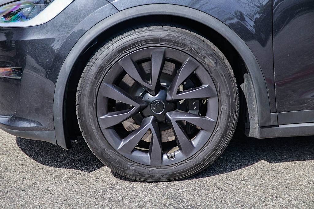 Thumbnail: 2024 Tesla Model X - 18
