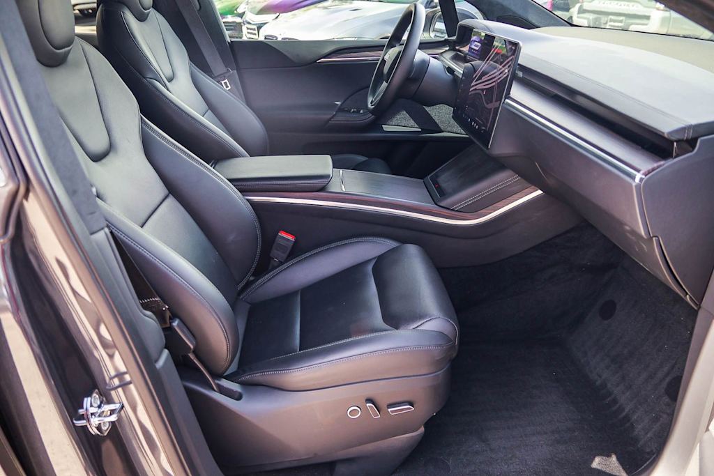 Thumbnail: 2024 Tesla Model X - 8