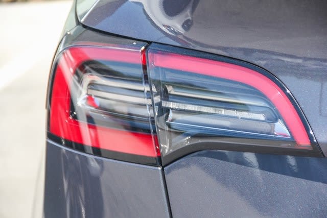 2023 Tesla Model Y Long Range 16