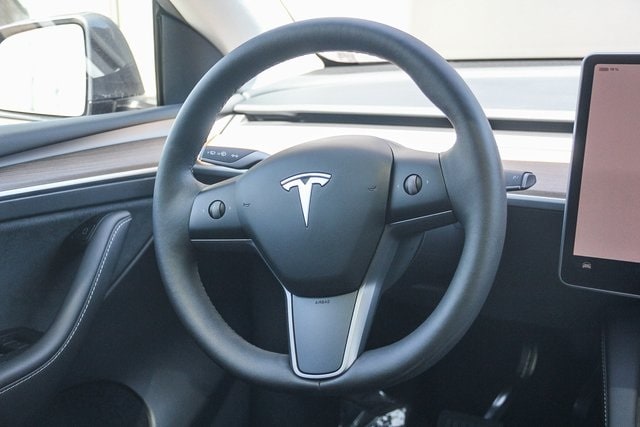 2023 Tesla Model Y Long Range 8