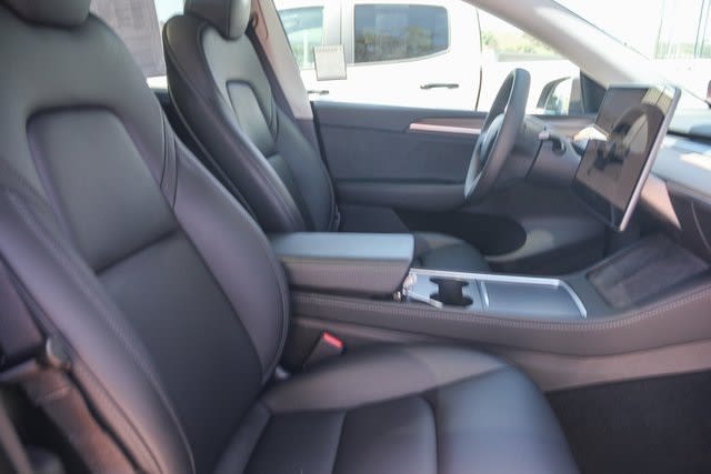2023 Tesla Model Y Long Range 10