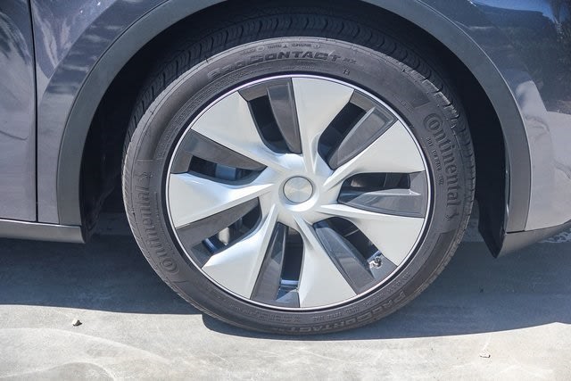2023 Tesla Model Y Long Range 7